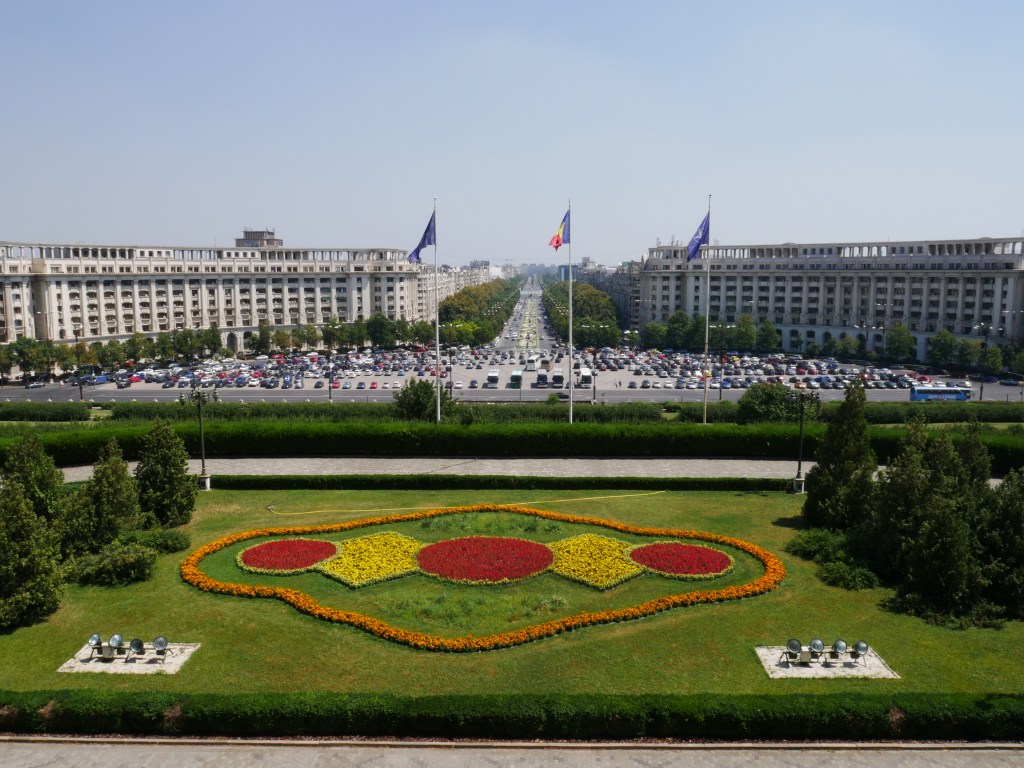 Bucarest - Vue sur la ville depuis le Palais du Parlement