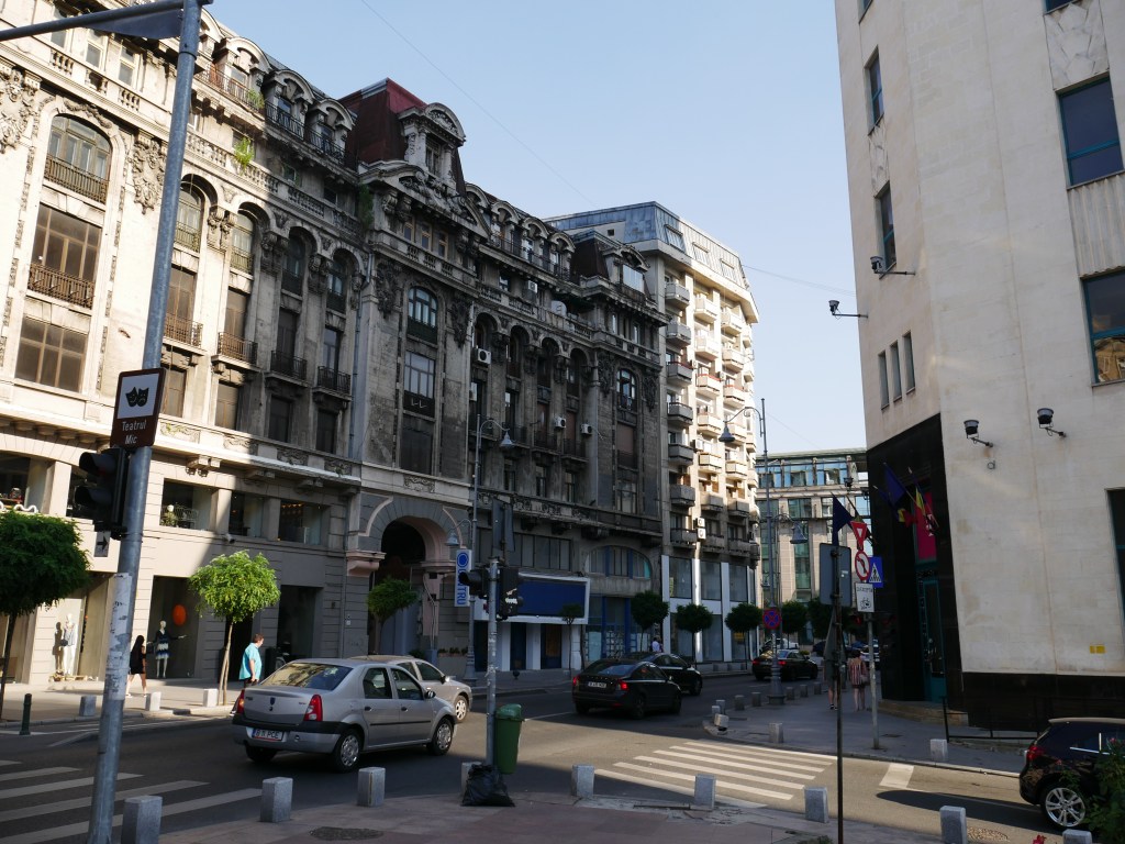 Roumanie - Dans les rues de Bucarest