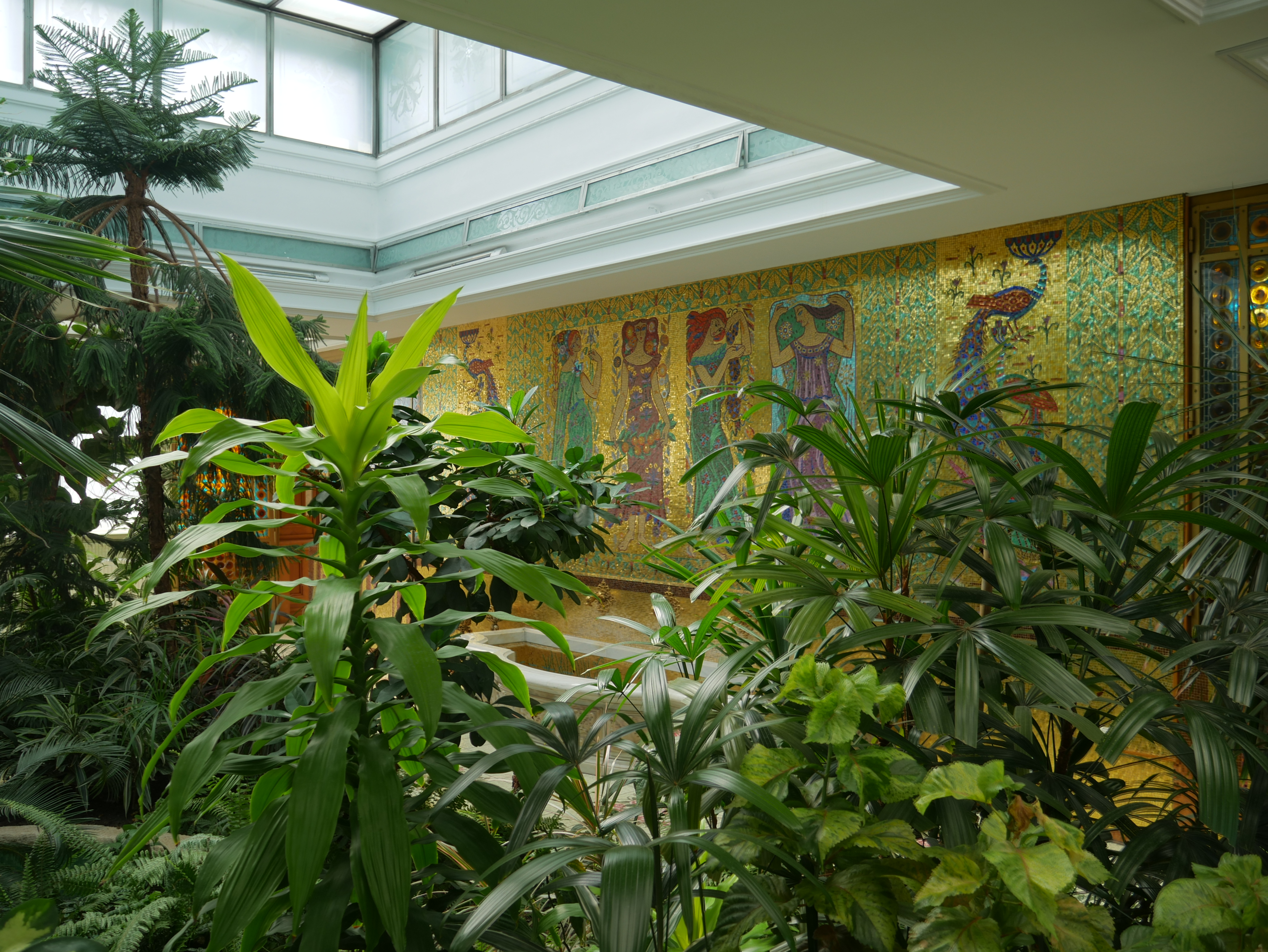 Bucarest - Palais du Printemps - Jardin intérieur