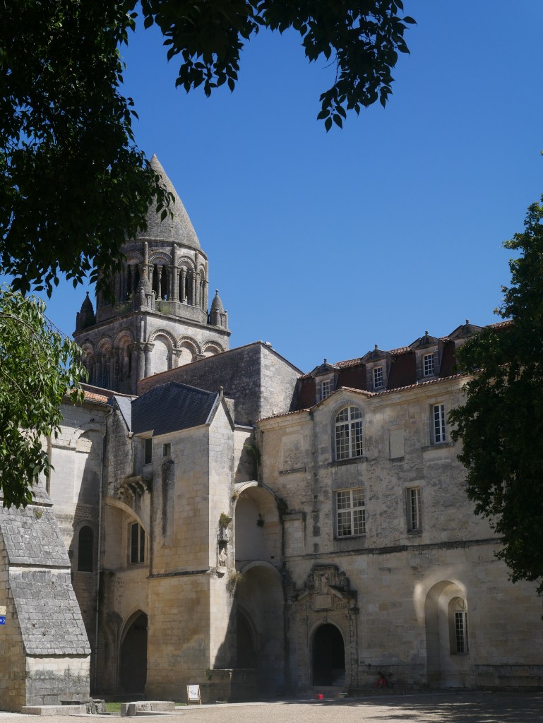 Saintes - Abbaye aux Dames