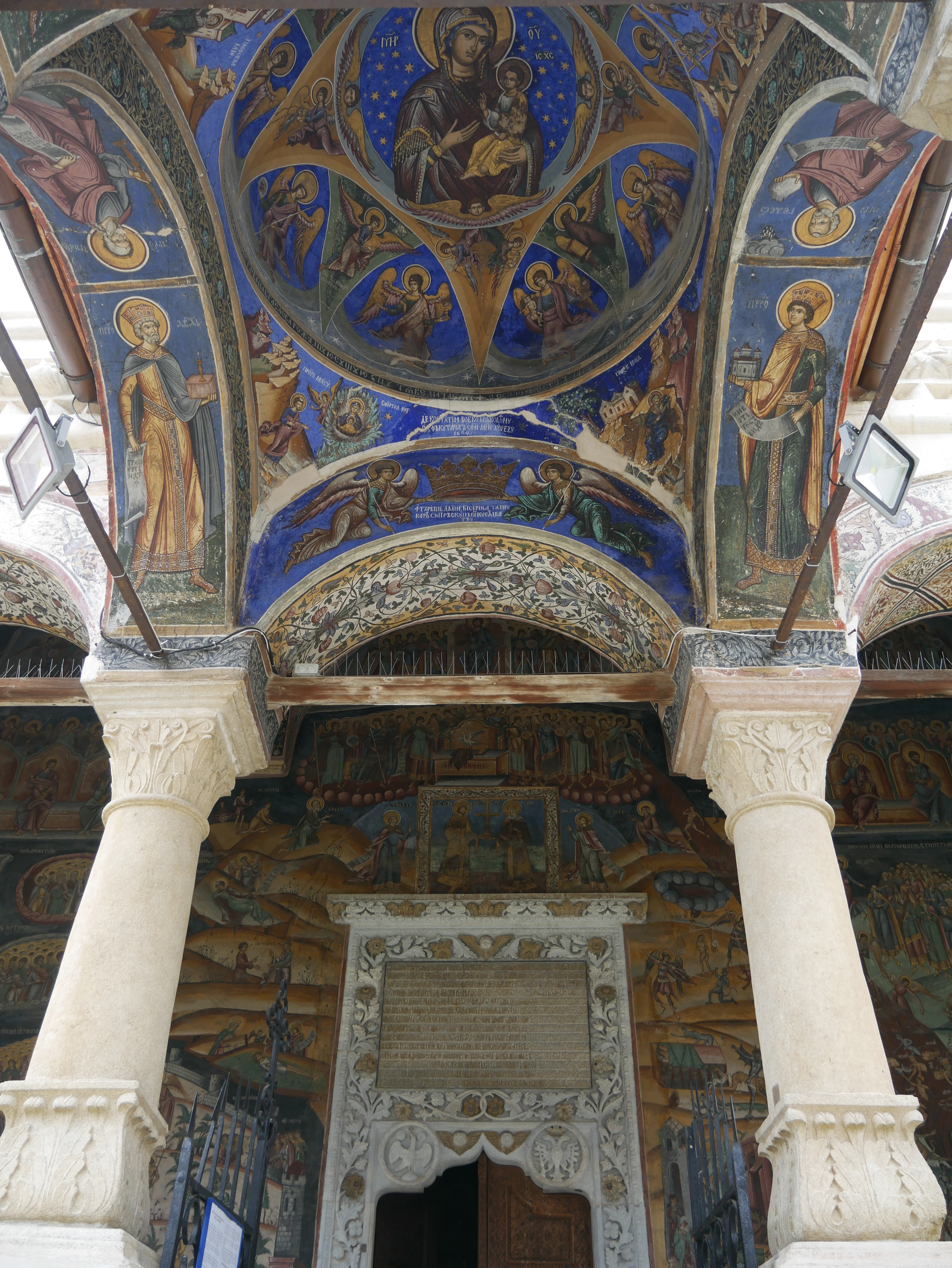 L'entrée du monastère